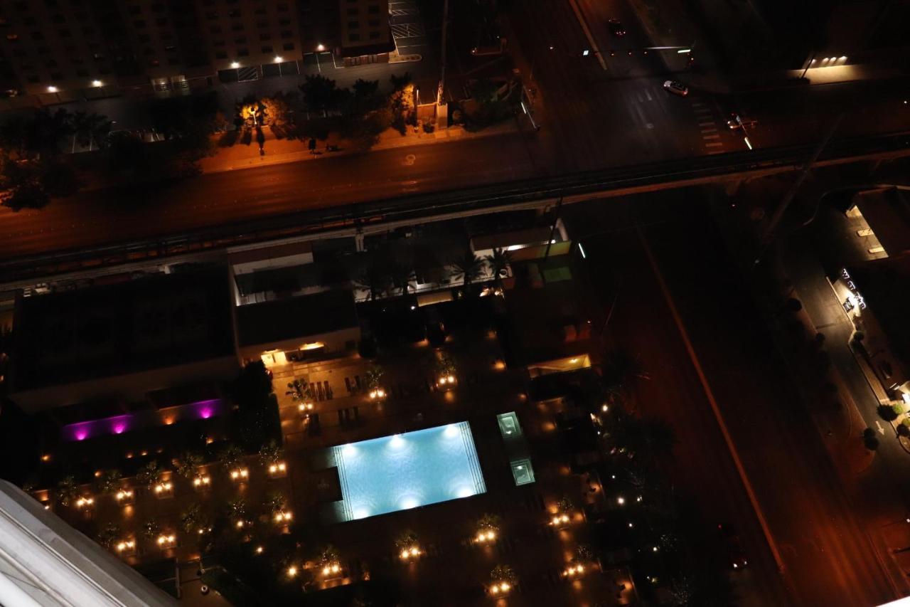Balcony Suite Strip View Las Vegas Exterior foto